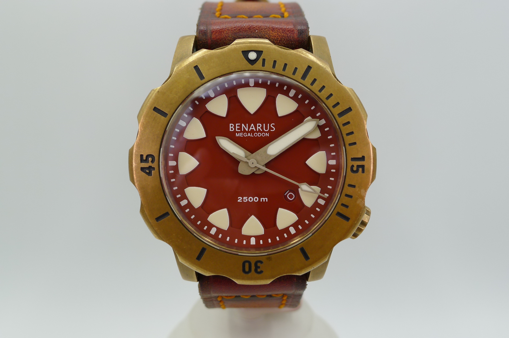 BENARUS MEGALODON BRONZE